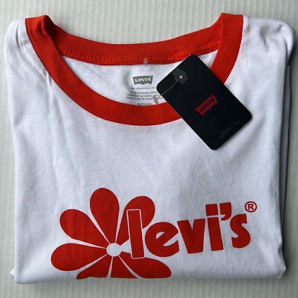 Levi’s Jodie T- Shirt in White & Red - Picture 5 of 8